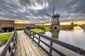 Hidden Gems Tour: visit 5 unforgettable places from Amsterdam