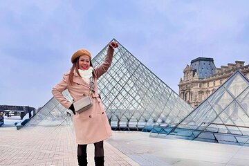Louvre Museum Audio Guide Walking Tour with Unlimited Time Access