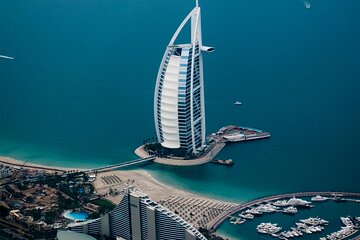 Muscat: Private transfer from Muscat to Dubai