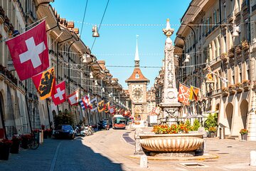 Private transfer from Zurich to Bern with a 2h Sightseeing stop