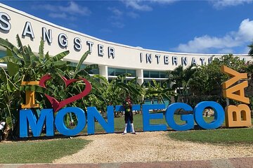  Private Jamaica Montego Bay Airport Transfer