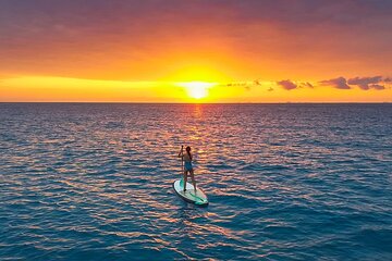 Sunrise paddleboard group session Caribbean Sea. Foto's included!