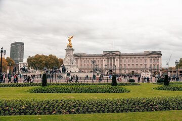 Buckingham Palace St Paul's cathedral Changing of the Guards