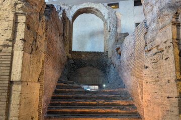 Rome: Navona Underground & Domitian Stadium Guided Tour