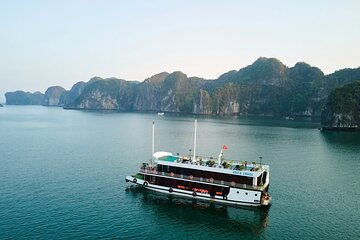Lan Ha Bay - Ha Long Bay 02 days on Cruise