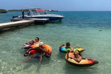 Island Hopping Snorkel Paradise VIP service ( Sports Boat )
