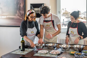 Naples Walking Tour & Traditional Cooking Class with Wine