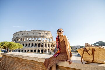 Into the Colosseum Guided Tour with Palatine Hill, Roman Forum