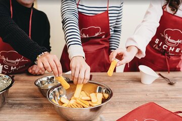 Florence Pasta, Sauces & Tiramisu Class: Small Group Experience