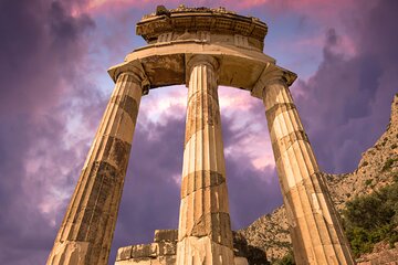 Private Luxury Tour: Oracle of Delphi & Picturesque Port Towns