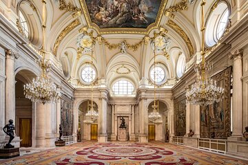 Prado Museum & Royal Palace: Madrid Guided Tour in English