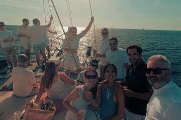 Romantika Wine Tasting Sunset Cruise