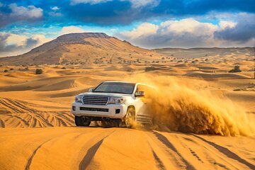 Dubai 4WD Desert Safari Experience Tour