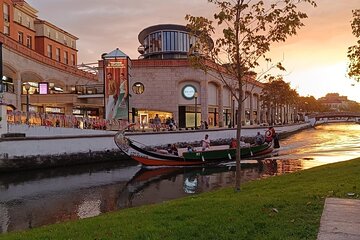 Aveiro Walking and Boat Tour Ovos moles and Colorful Ribbons