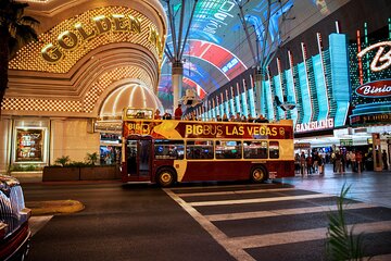 Las Vegas: After Dark Night Tour by Open-top Bus with Free Drink
