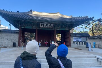 20 Seoul Landmark Tour: 6-Hour Walking Experience in Seoul