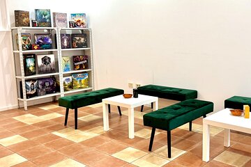 Escape Room Adventure Retro Rewind