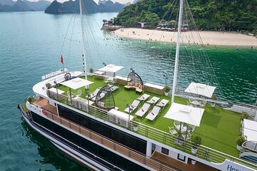 Halong Bay Day Tour Luxury Cruise With Jacuzzi and Buffet Lunch