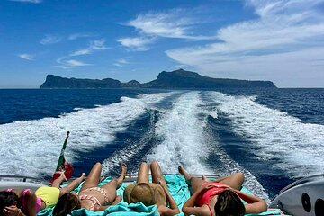 A Classy Capri Tour: a day on a luxury private yacht 
