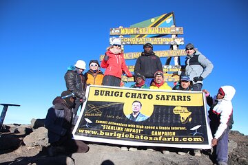 8 Days Kilimanjaro Climbing { Hiking } tour via Lemosho Route