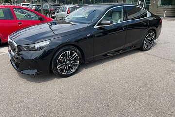 Transfer from Milan city centre to Linate Airport BMW 5 car series