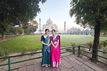 Taj Mahal & Agra Day Tour by Train from Delhi with 5* Hotel Lunch