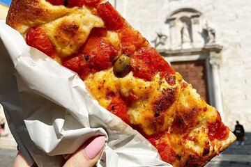 Bari Night Walking Tour with Authentic Tasting (Private Tour)