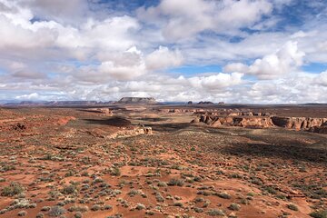 Wind Pebble Canyon Partial Hiking tour through Antelope Canyon 