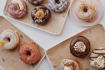 Food Tasting Experience and Guided Walking Tour in Santa Barbara