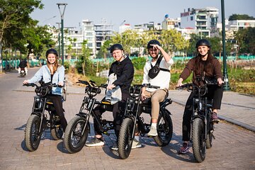 Hanoi E-Bike Tour - West Lake Scenic Ride