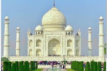Agra tour by train same day