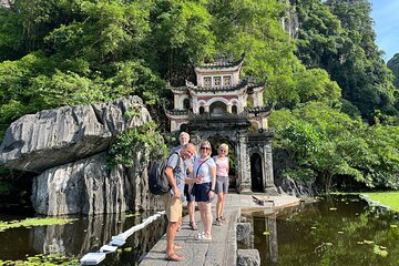 Luxury Private Tour From Hanoi: Trang An, Bich Dong & Mua Caves 