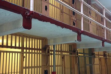 Official Alcatraz Tour with Bike Rental in San Francisco