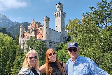 Neuschwanstein Express Private Car Tour under 7 hrs from Munich 