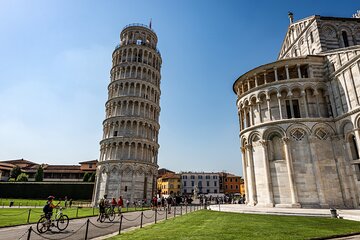 Lucca to Pisa PRIVATE E-Bike Tour + Pick Up & Drop Off 