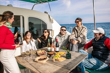 Barcelona Premium Wine Tasting & Tapas in Catamaran - Small Group