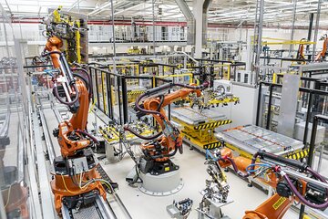 Skoda Car Factory and Museum Tour in Mlada Boleslav