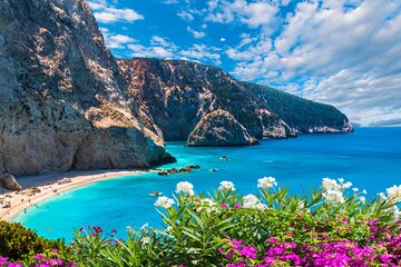 Athens to Lefkada Private Transfer