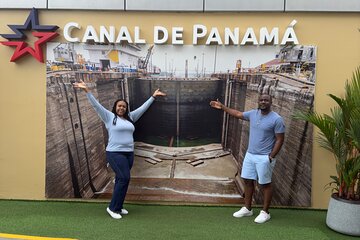 Historical Private Tour in the city and Panama Canal with Pickup