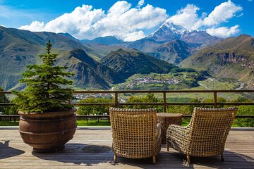Tbilisi: 2-Day Tour to Gudauri and Kazbegi