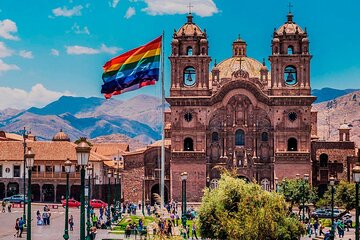Private Walking Tour of Colorful Cusco.