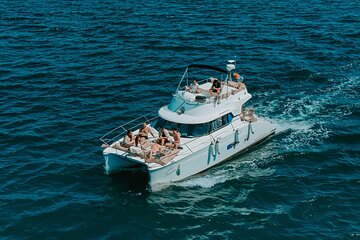 3 Hours Private Tour with Dives in Catamaran in Lisbon