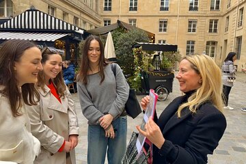 Paris: Instagrammable Paris Tour inspired by a popular TV series