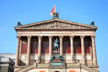 Kid-friendly Berlin Alte Nationalgalerie Guided Tour for Families