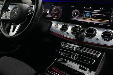 Private Car: Transfrer From Bari Airport to Lecce or Reverse