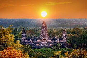 2-Day Angkor Wat With Small and Big Circuit and Banteay Srei Tour