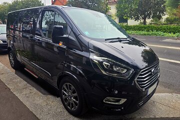 PARIS -Full day tour in van for groups (up to 14 ppl) with PHOTOS