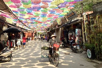 Hanoi to Van Phuc Silk & Duong Lam Ancient Village Private Tour