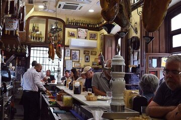 Gastronomic tour in Seville: tapas, journey and traditions