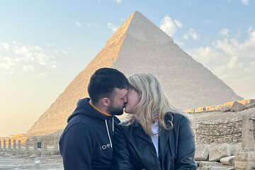 VIP tour Giza Pyramids, Camel Ride, sphinx & felucca Boat 